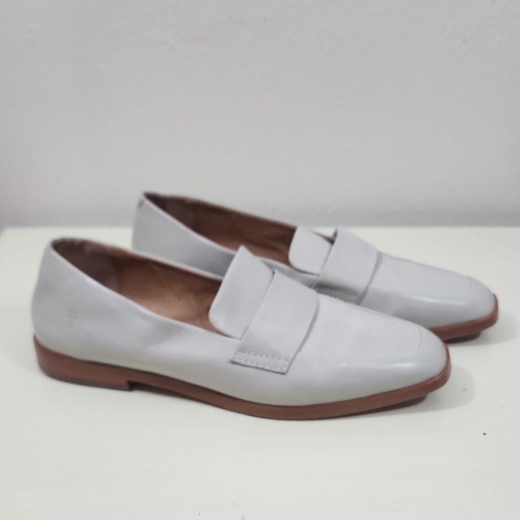 Frye White Grey Leather Slip On Loafers Size 7.5M - Picture 1 of 11